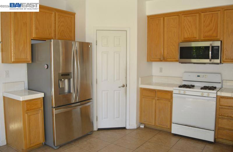 13900 Pinecrest St Property Photo 8