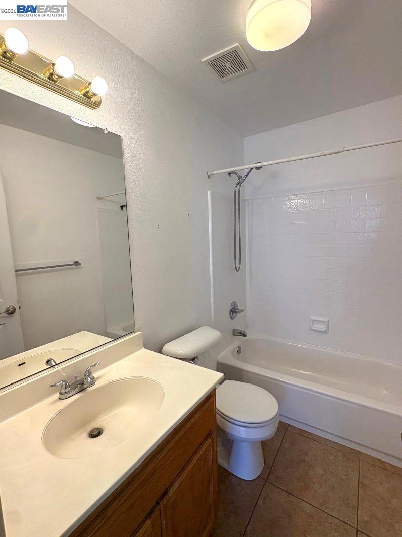 13900 Pinecrest St Property Photo 11