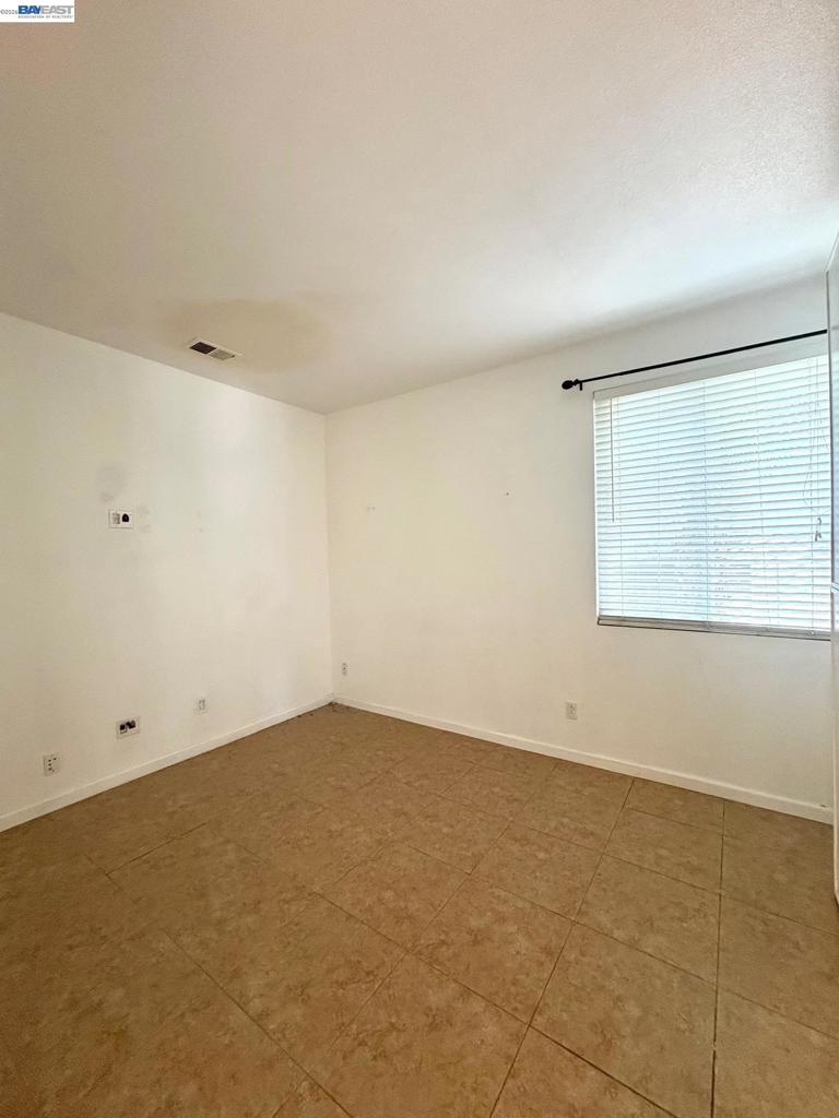 13900 Pinecrest St Property Photo 12