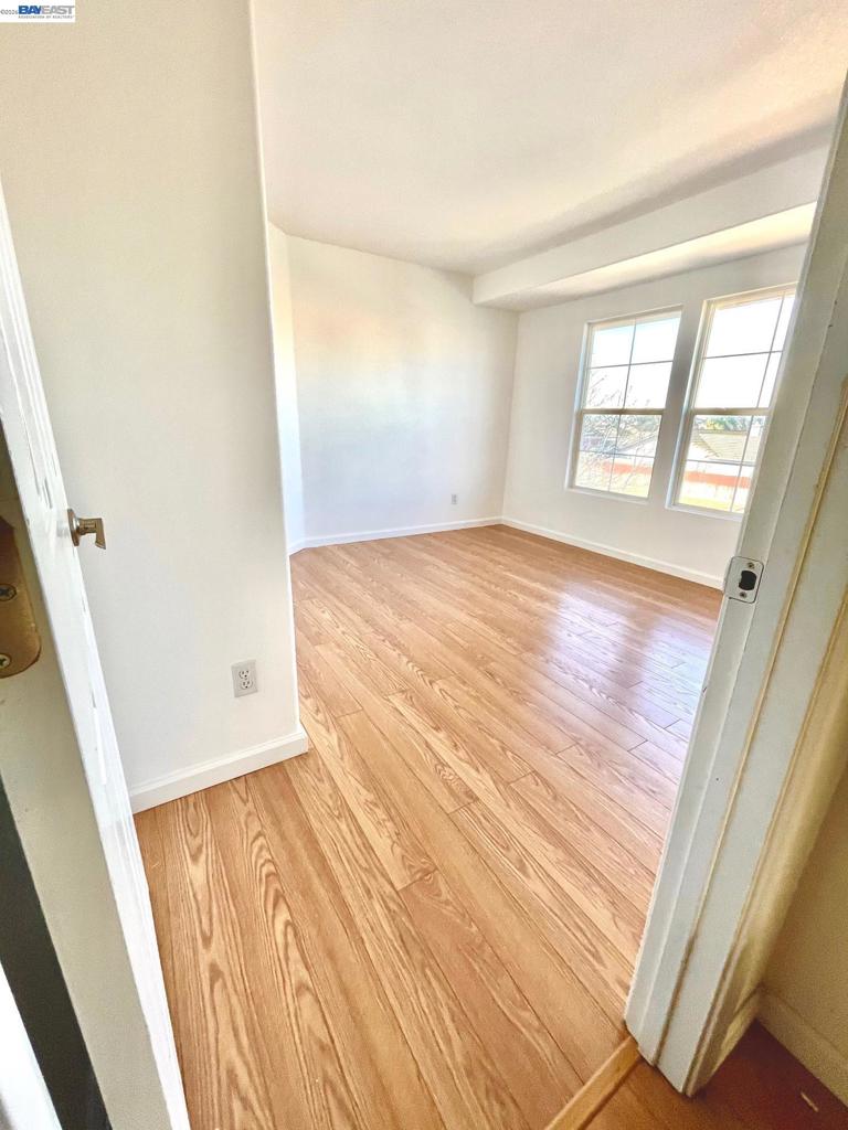 13900 Pinecrest St Property Photo 21