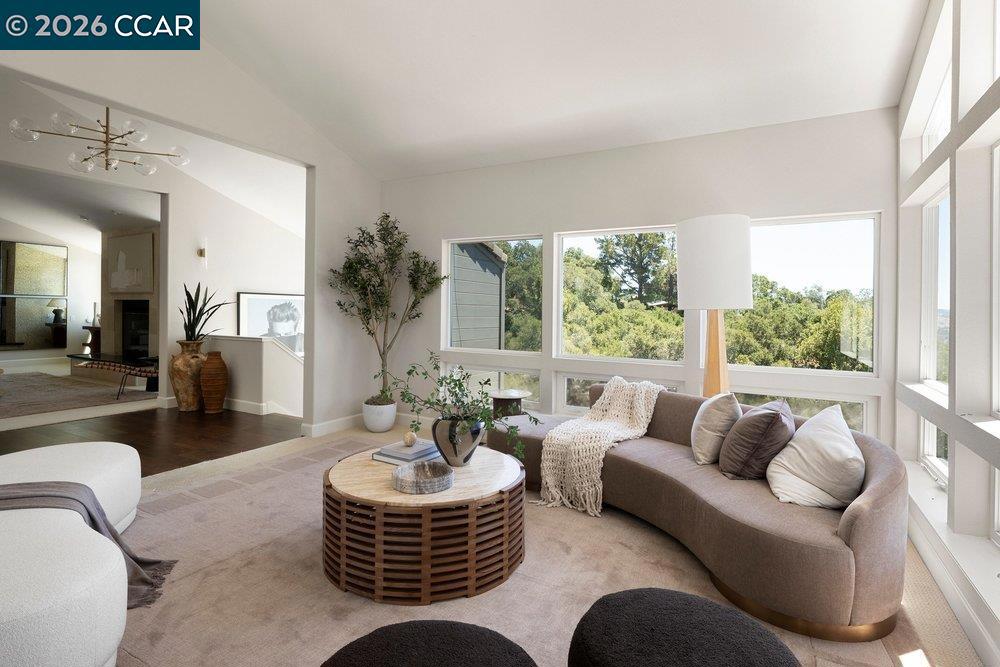 9 Northridge Ln Property Photo 8