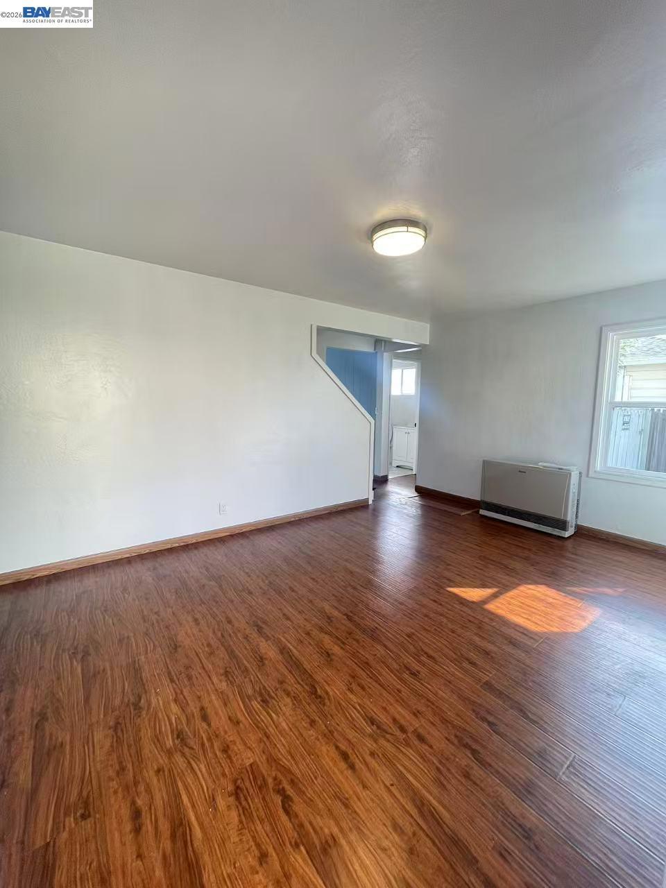 318 Cypress St D Property Photo 2
