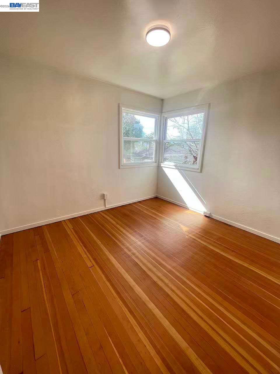 318 Cypress St D Property Photo 9