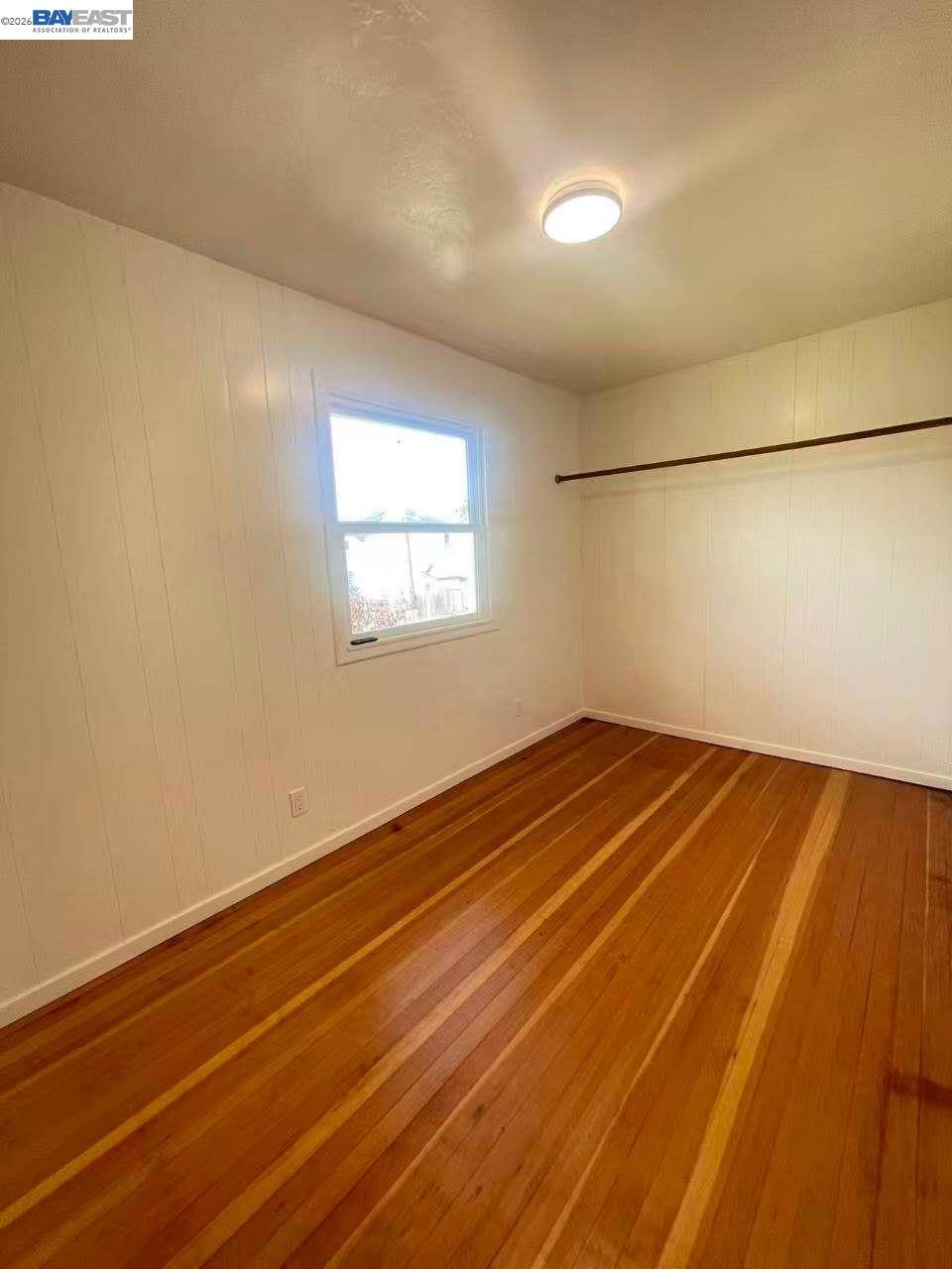 318 Cypress St D Property Photo 11