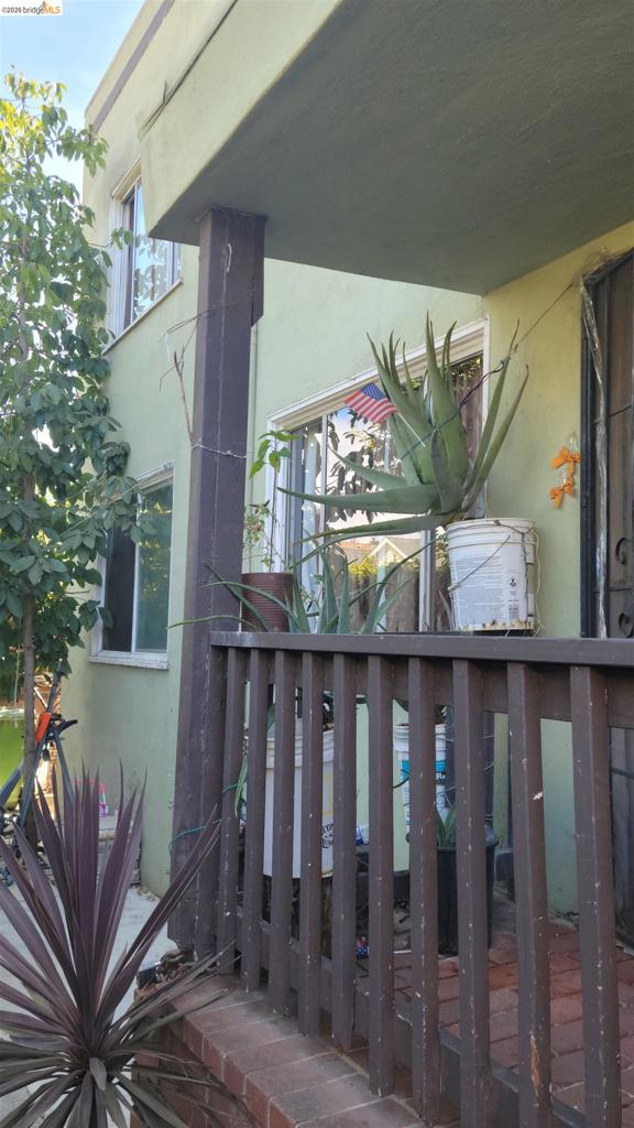 1908 38th Ave Property Photo 16