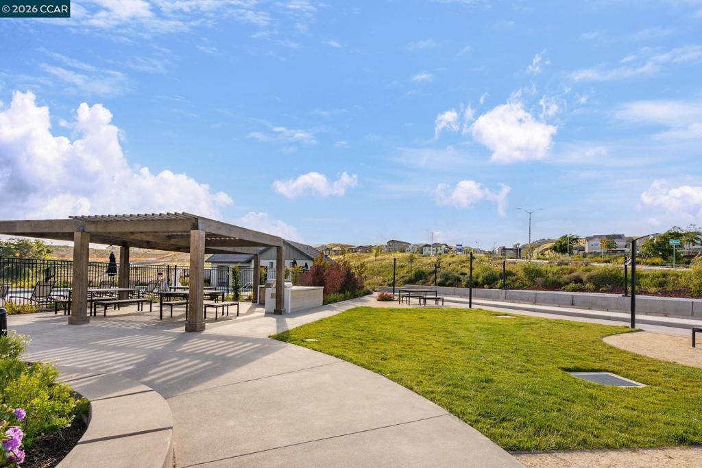 1200 Lorenzini Loop Property Photo 30