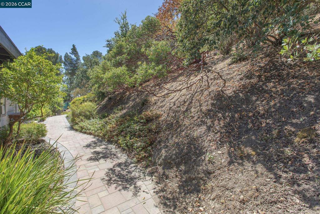 15 Loma Vista Property Photo 70