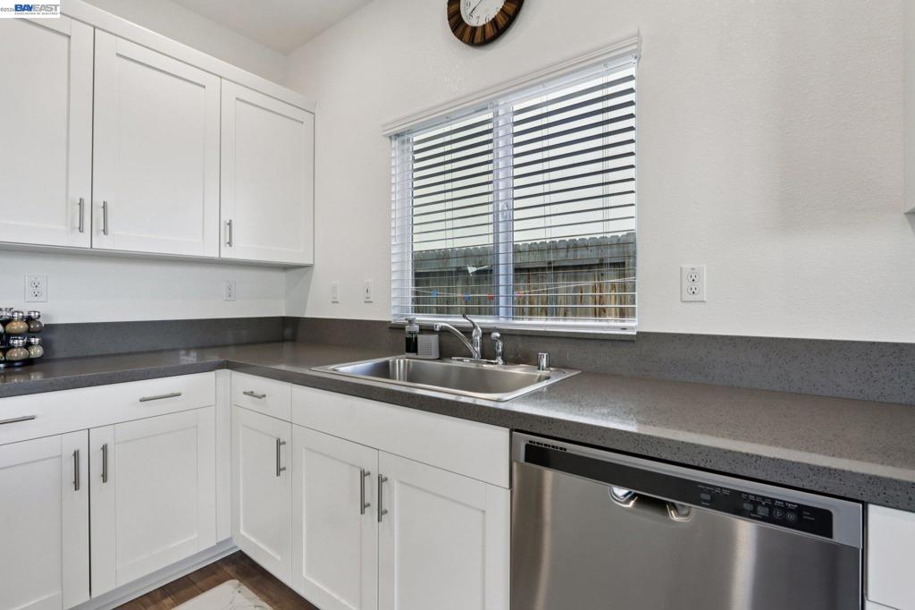 1449 Dorona Ln Property Photo 12