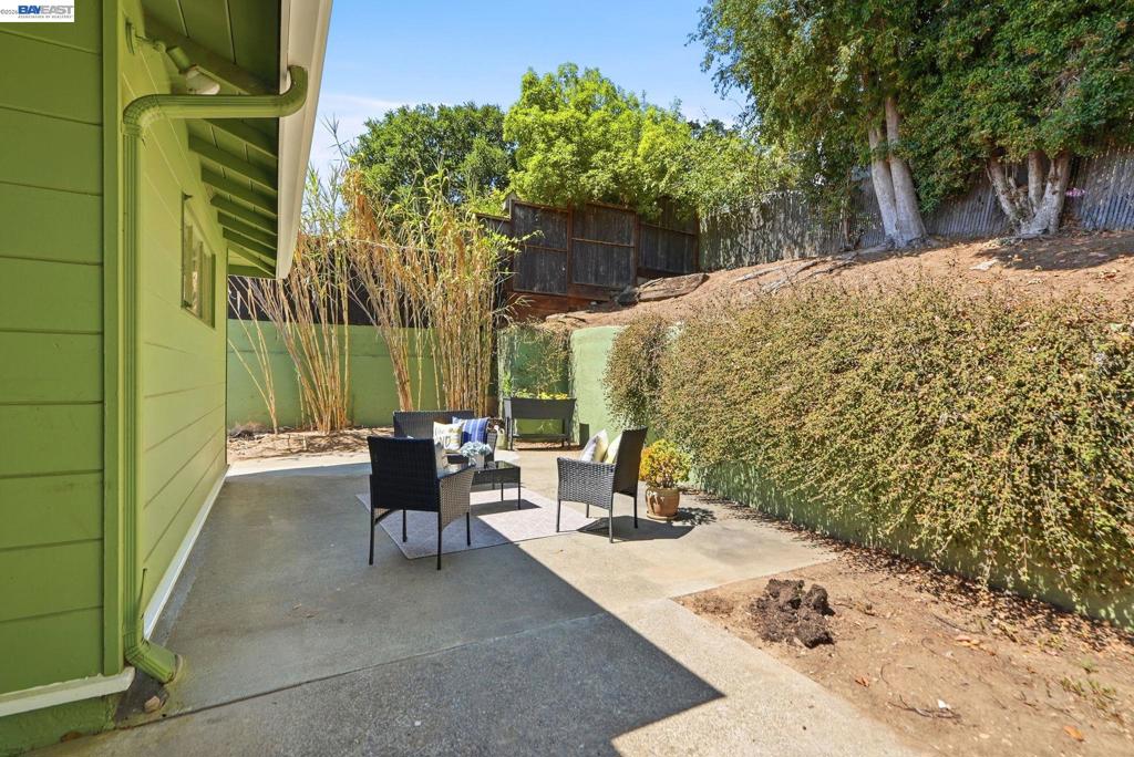5760 Leona St Property Photo 30