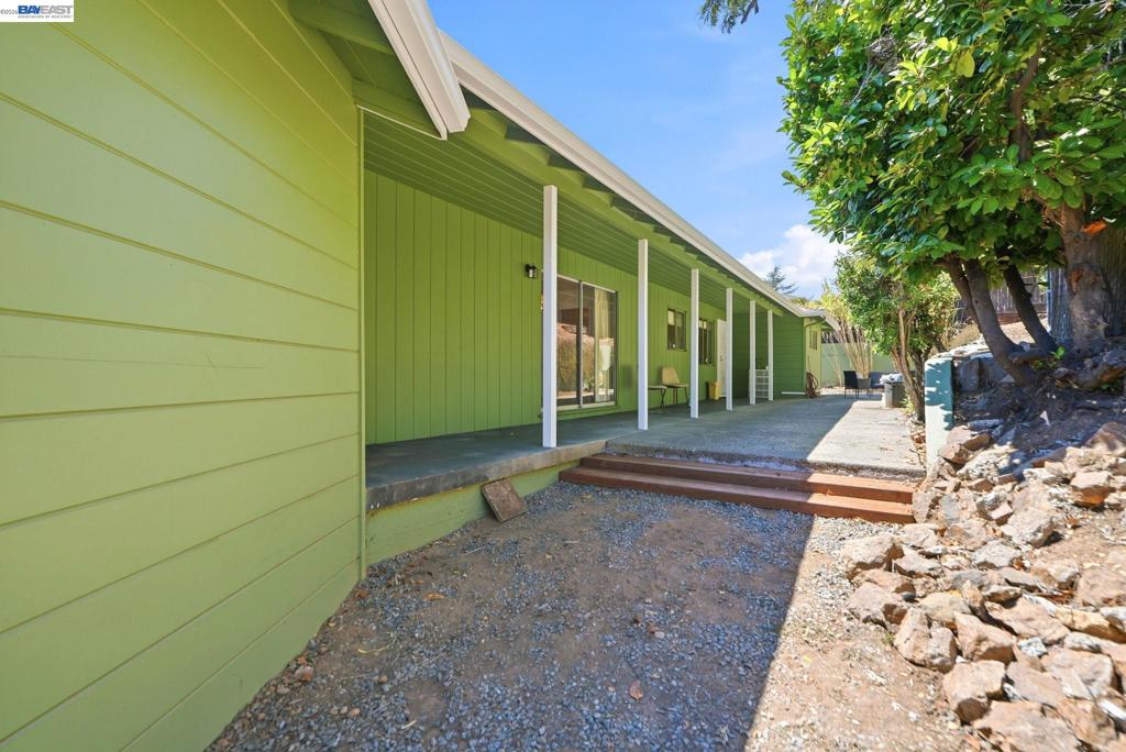 5760 Leona St Property Photo 31