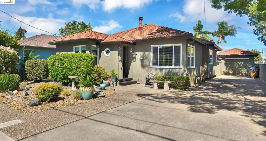 1411 C St Property Photo 1
