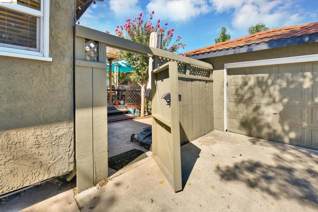 1411 C St Property Photo 22
