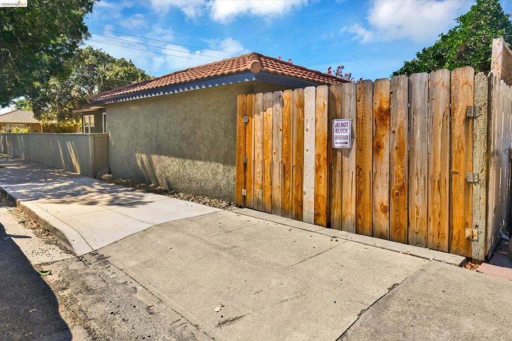 1411 C St Property Photo 23