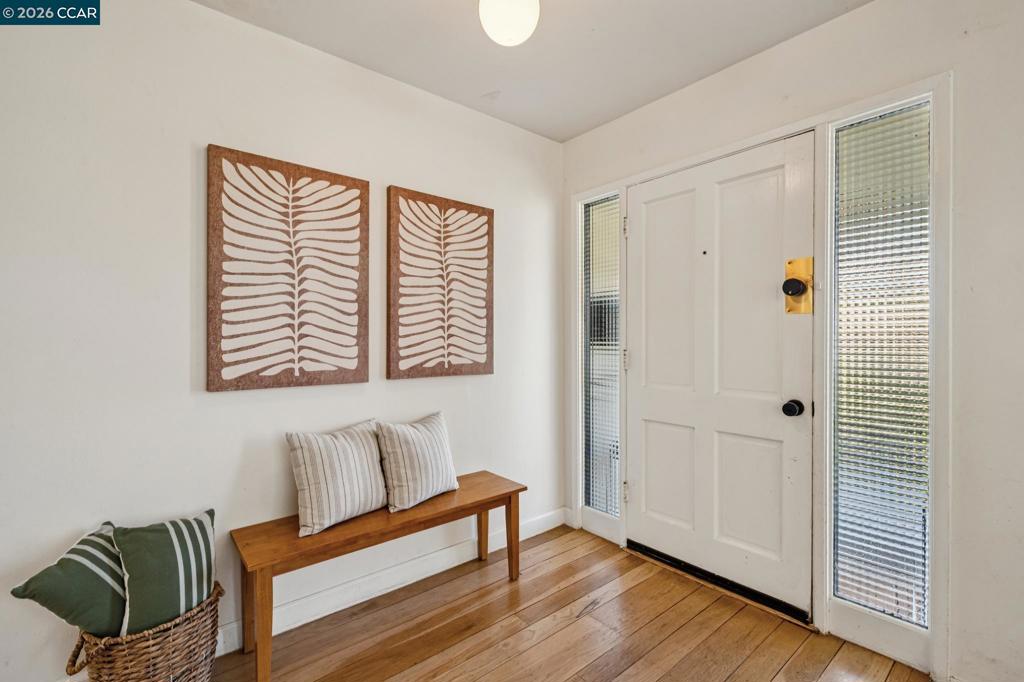 1243 Davis Ave. Property Photo 8