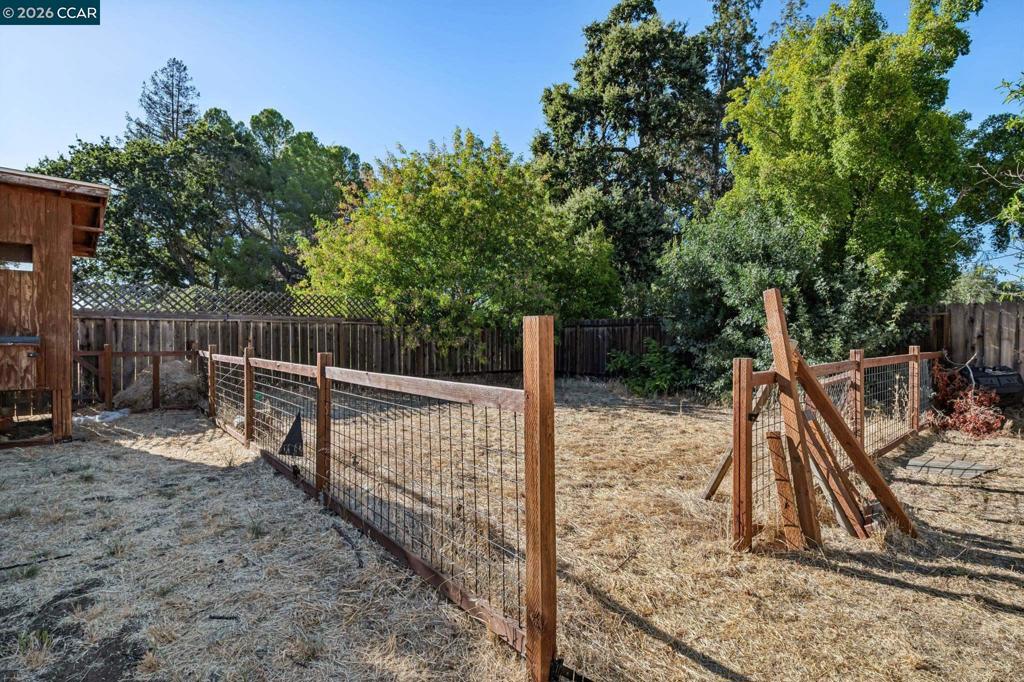 1243 Davis Ave. Property Photo 43