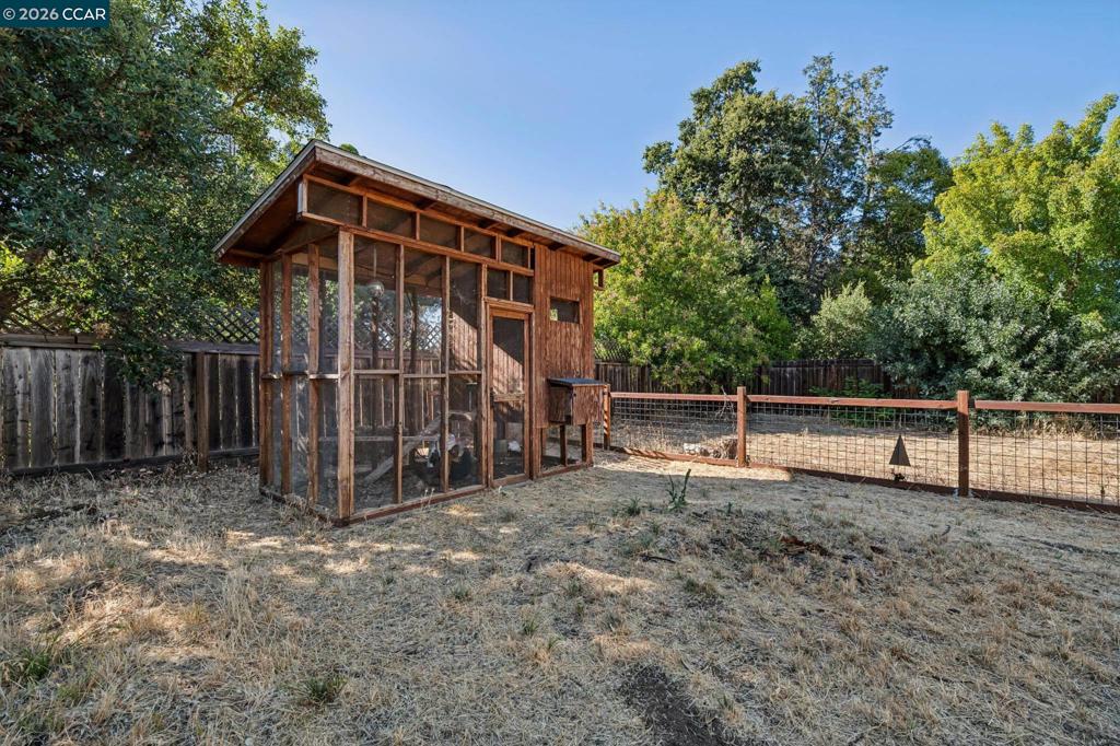1243 Davis Ave. Property Photo 45
