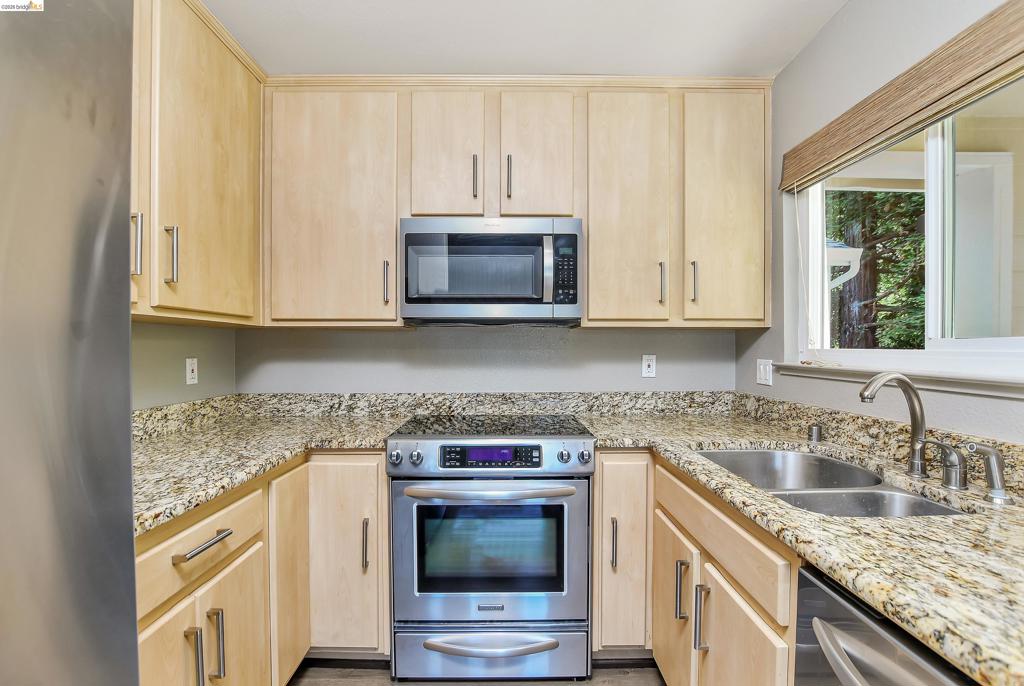 230 Amesport Landing Property Photo 11