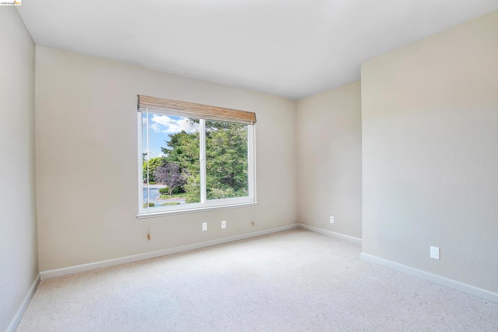 230 Amesport Landing Property Photo 14