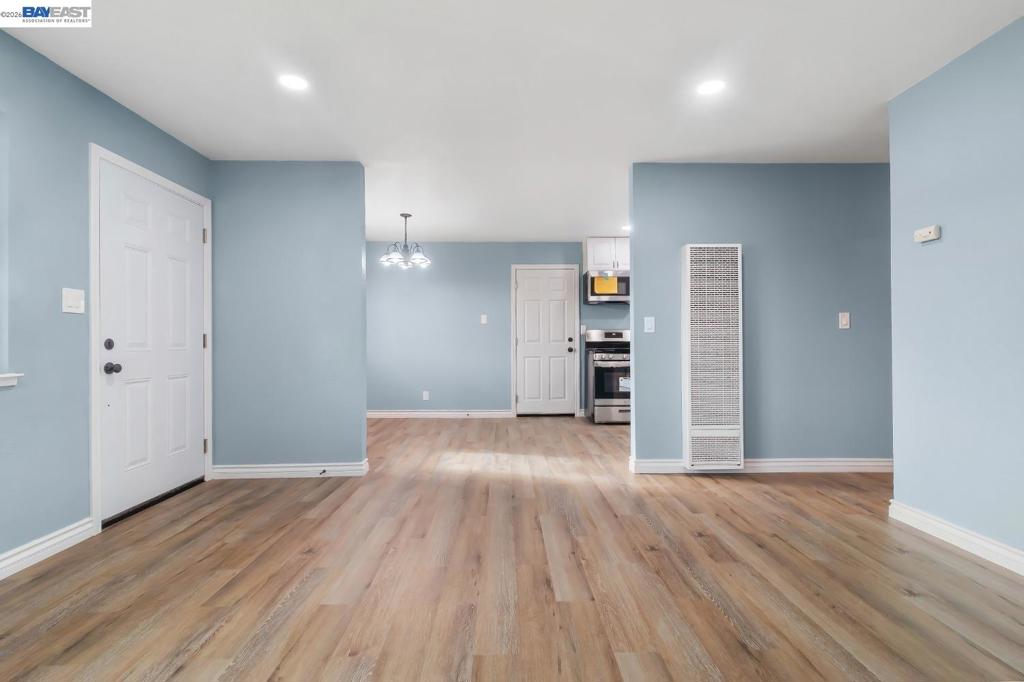 7025 Kermit Ln Property Photo 12