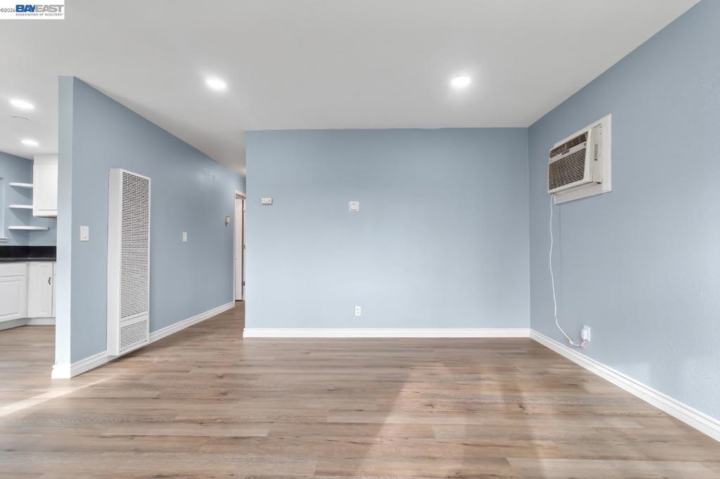 7025 Kermit Ln Property Photo 13