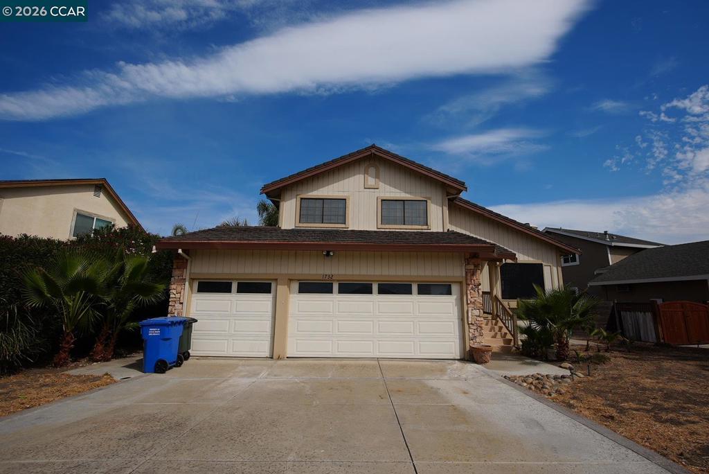 1732 Dolphin Pl Property Photo 1
