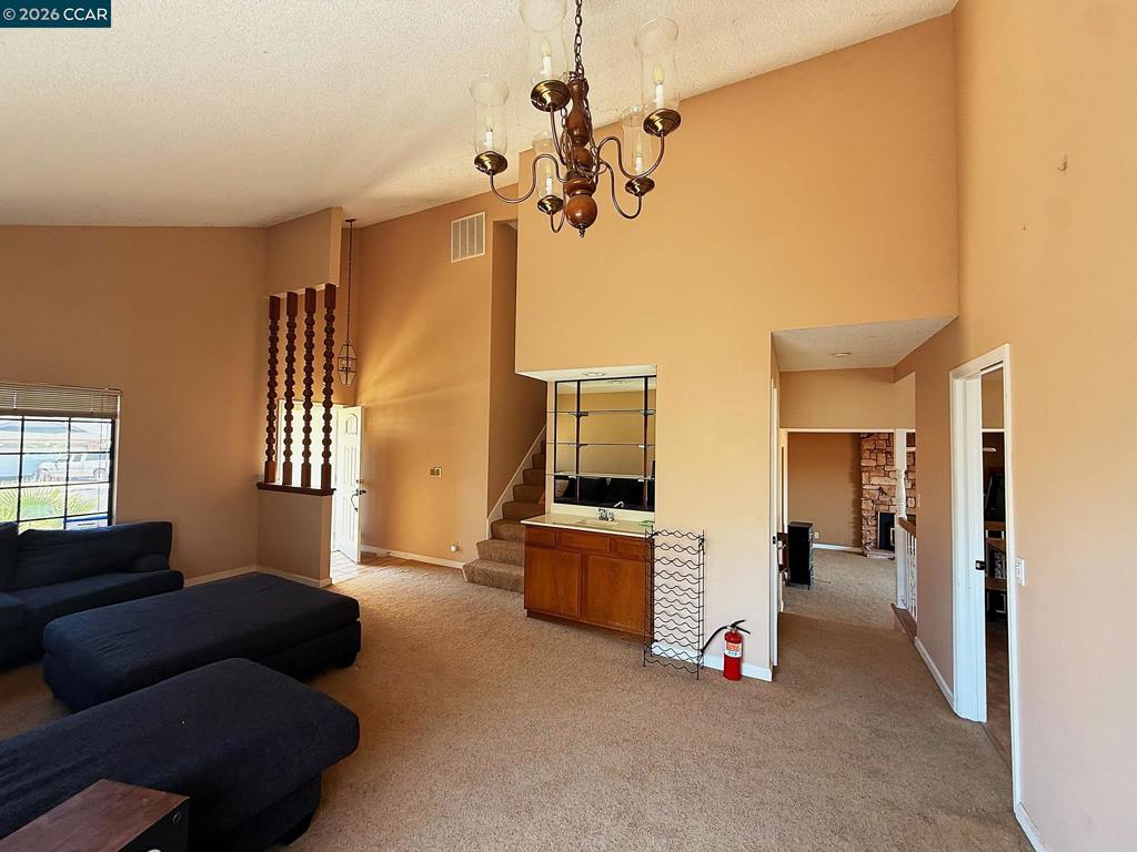 1732 Dolphin Pl Property Photo 7