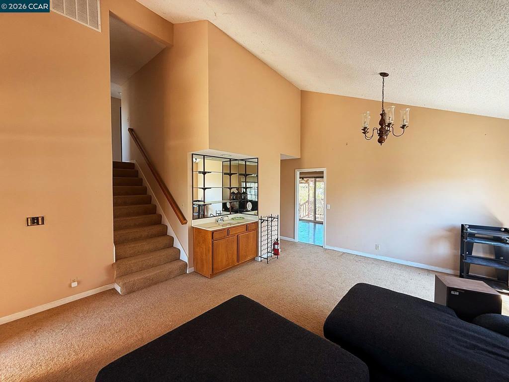 1732 Dolphin Pl Property Photo 8