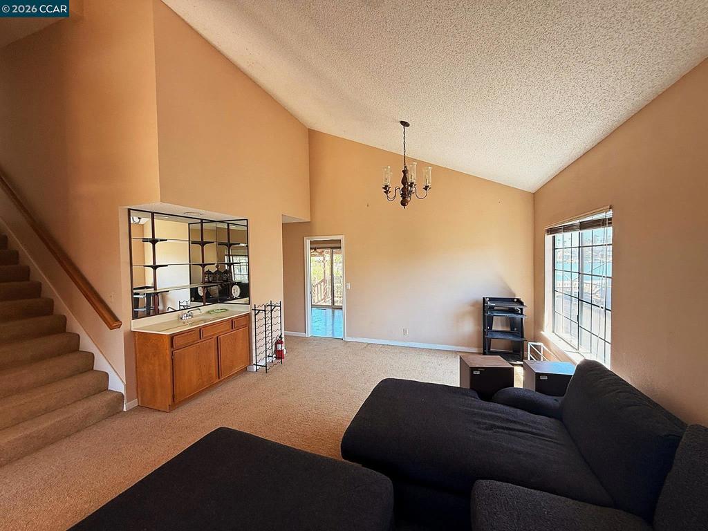 1732 Dolphin Pl Property Photo 9