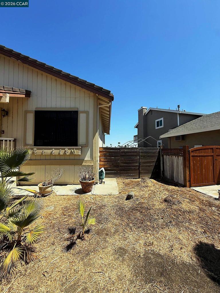1732 Dolphin Pl Property Photo 24
