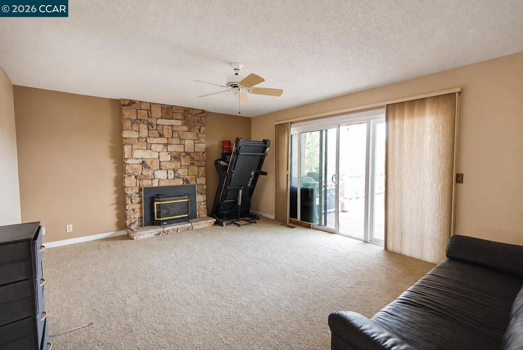 1732 Dolphin Pl Property Photo 33