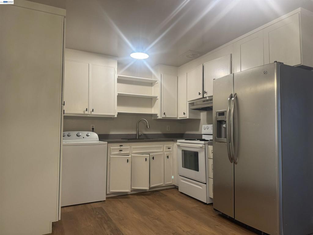 757 N St Property Photo 4