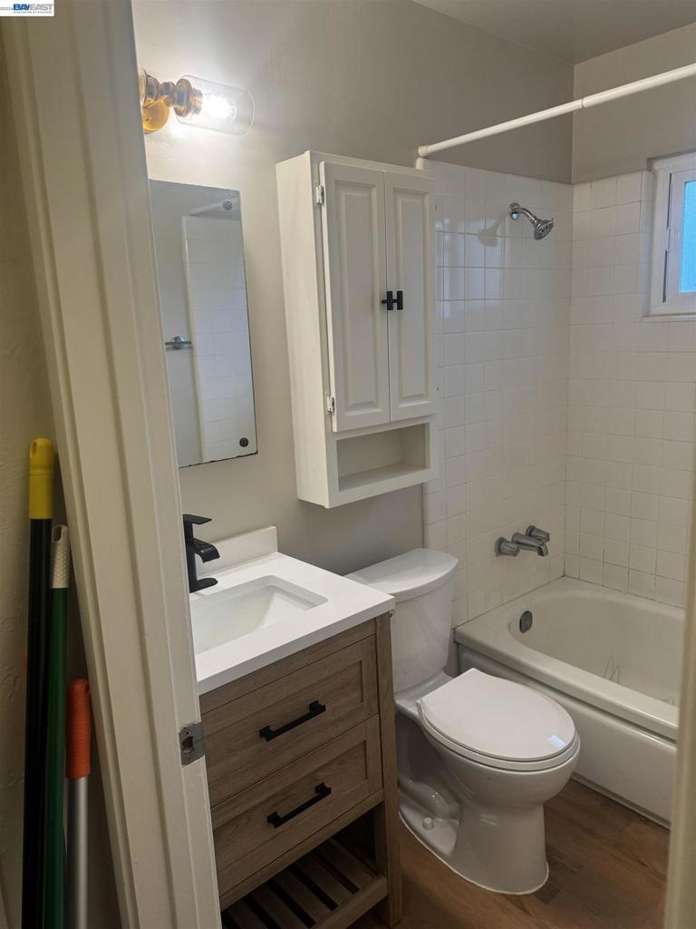 757 N St Property Photo 6