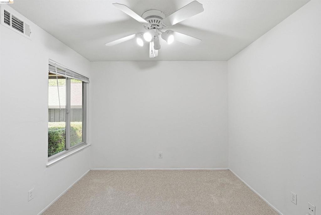 315 Creekview Ct Property Photo 20