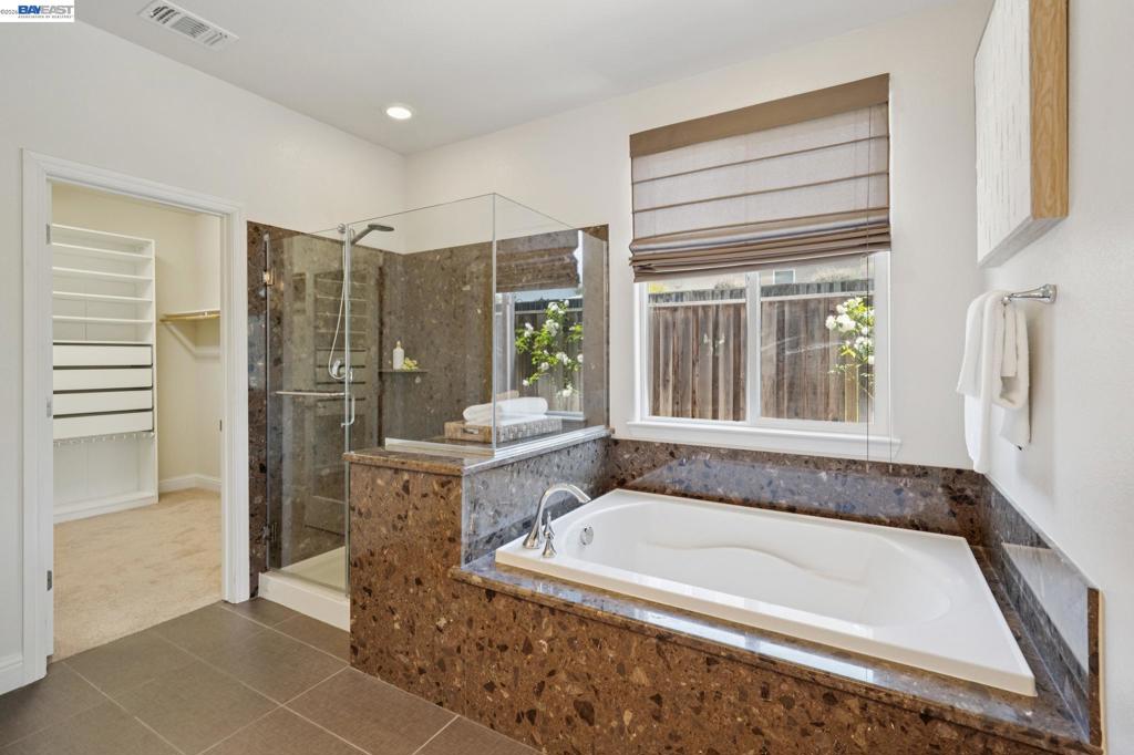 123 Benmore Dr Property Photo 40