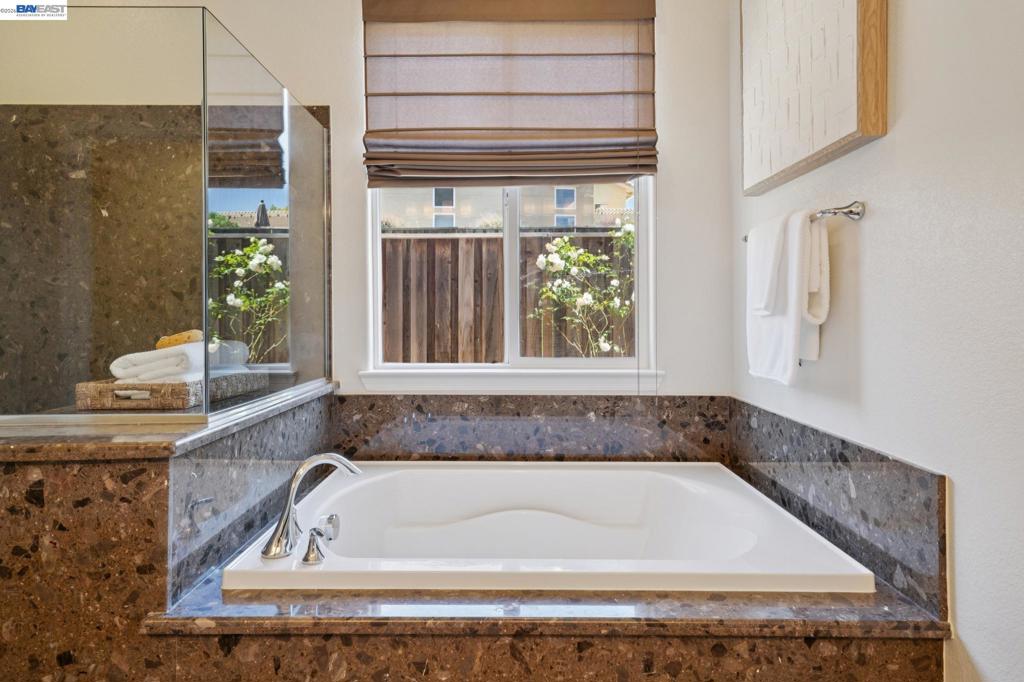 123 Benmore Dr Property Photo 42