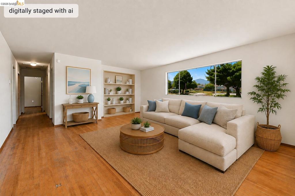 295 Los Santos Dr Property Photo 12