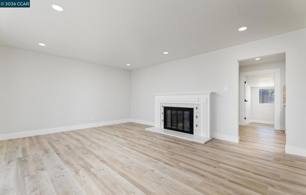 103 Cataline Ave Property Photo 8