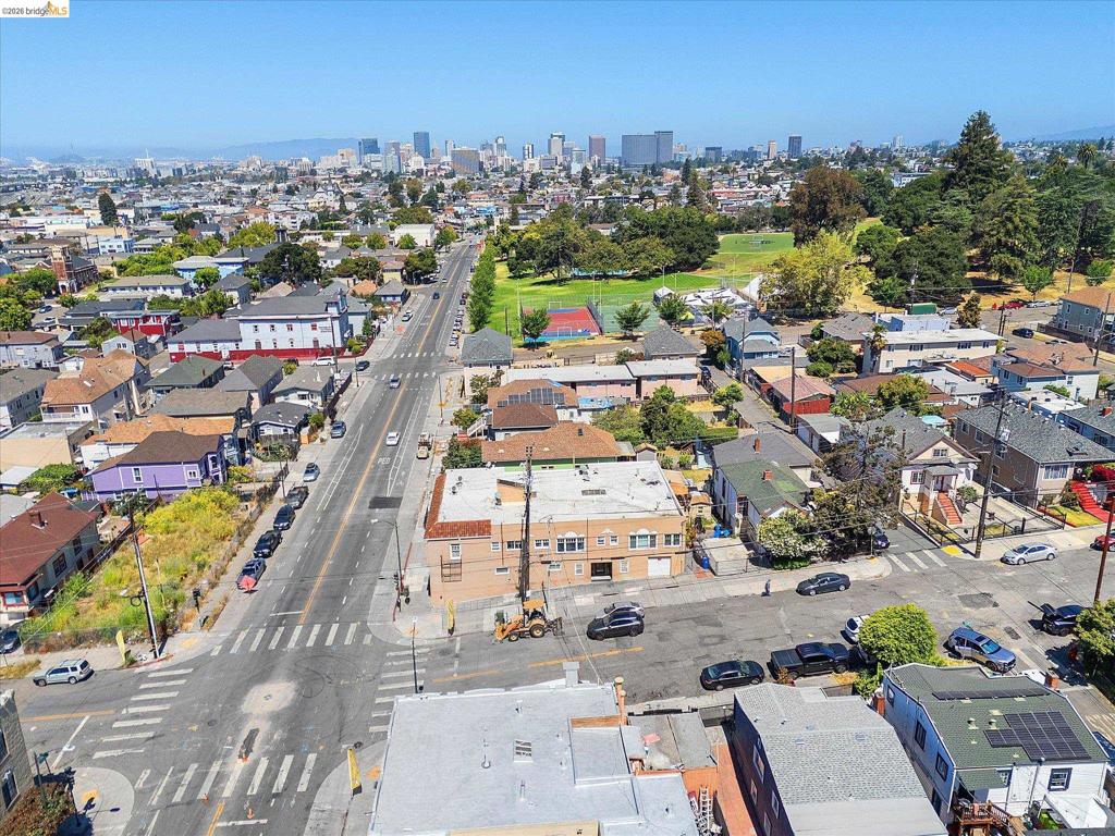 1846 Foothill Blvd Property Photo 8