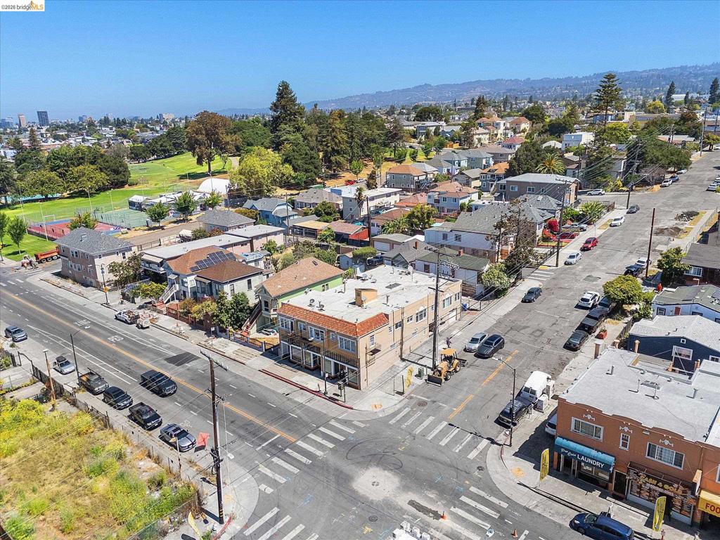1846 Foothill Blvd Property Photo 13