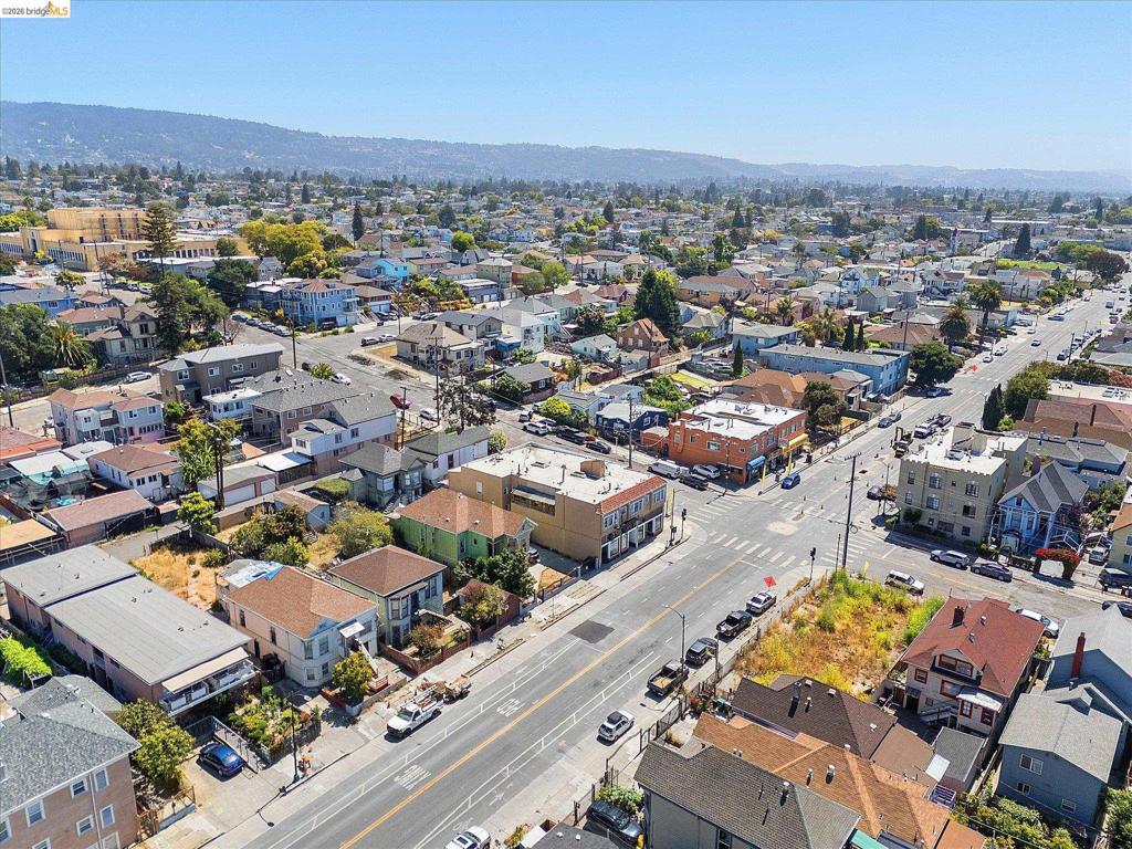 1846 Foothill Blvd Property Photo 15