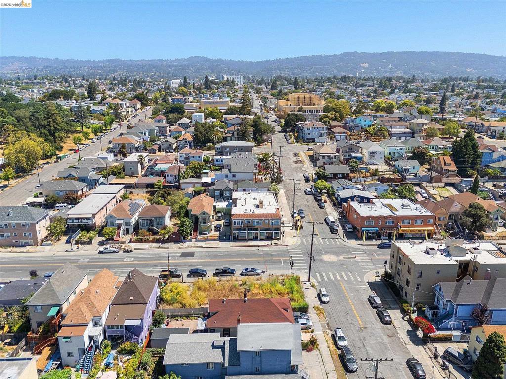 1846 Foothill Blvd Property Photo 16