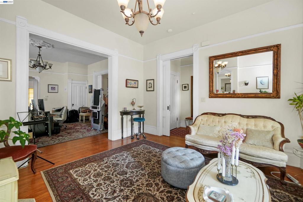 742 B St Property Photo 31