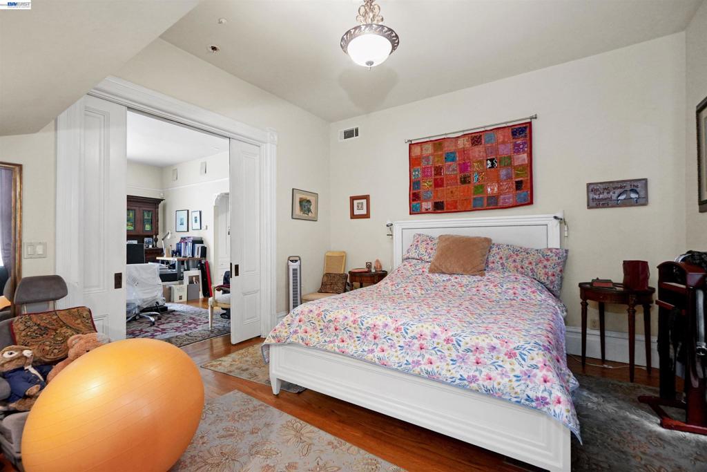 742 B St Property Photo 34