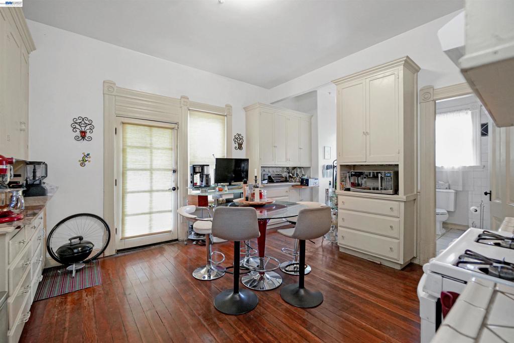 742 B St Property Photo 36