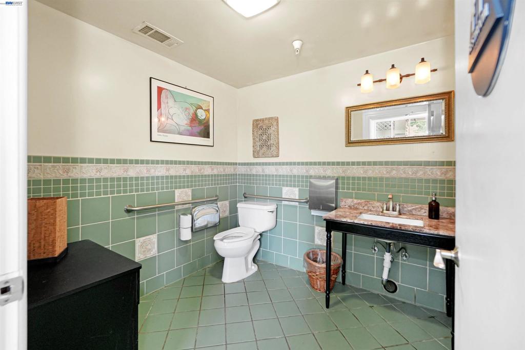 742 B St Property Photo 65