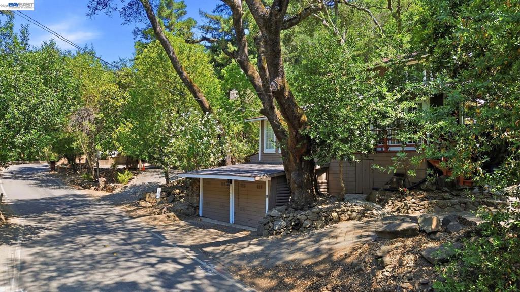 2315 Kilkare Rd Property Photo 41