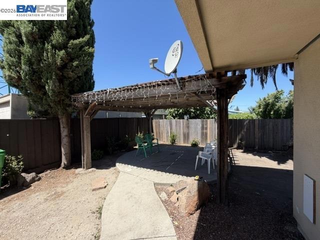 1421 165th Ave Property Photo 8