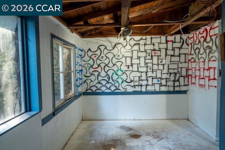 17850 Santa Rosa Ave Property Photo 12