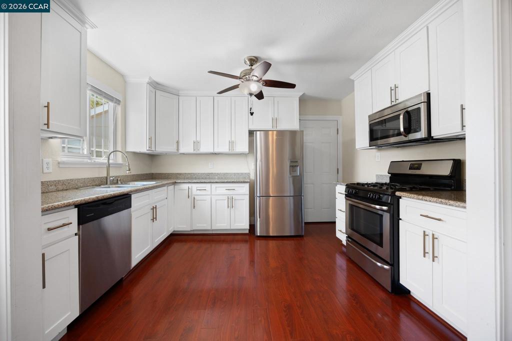 2437 Hemlock Avenue Property Photo 14