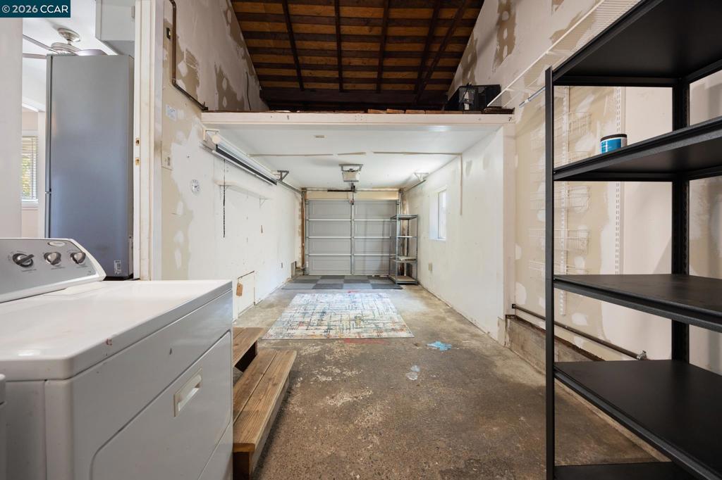 2437 Hemlock Avenue Property Photo 17